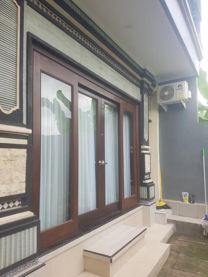 Yogi Homestay Canggu Eksteriør billede